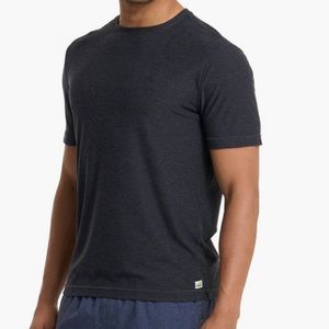 Vuori Strato Tech Tee Men’s size Large